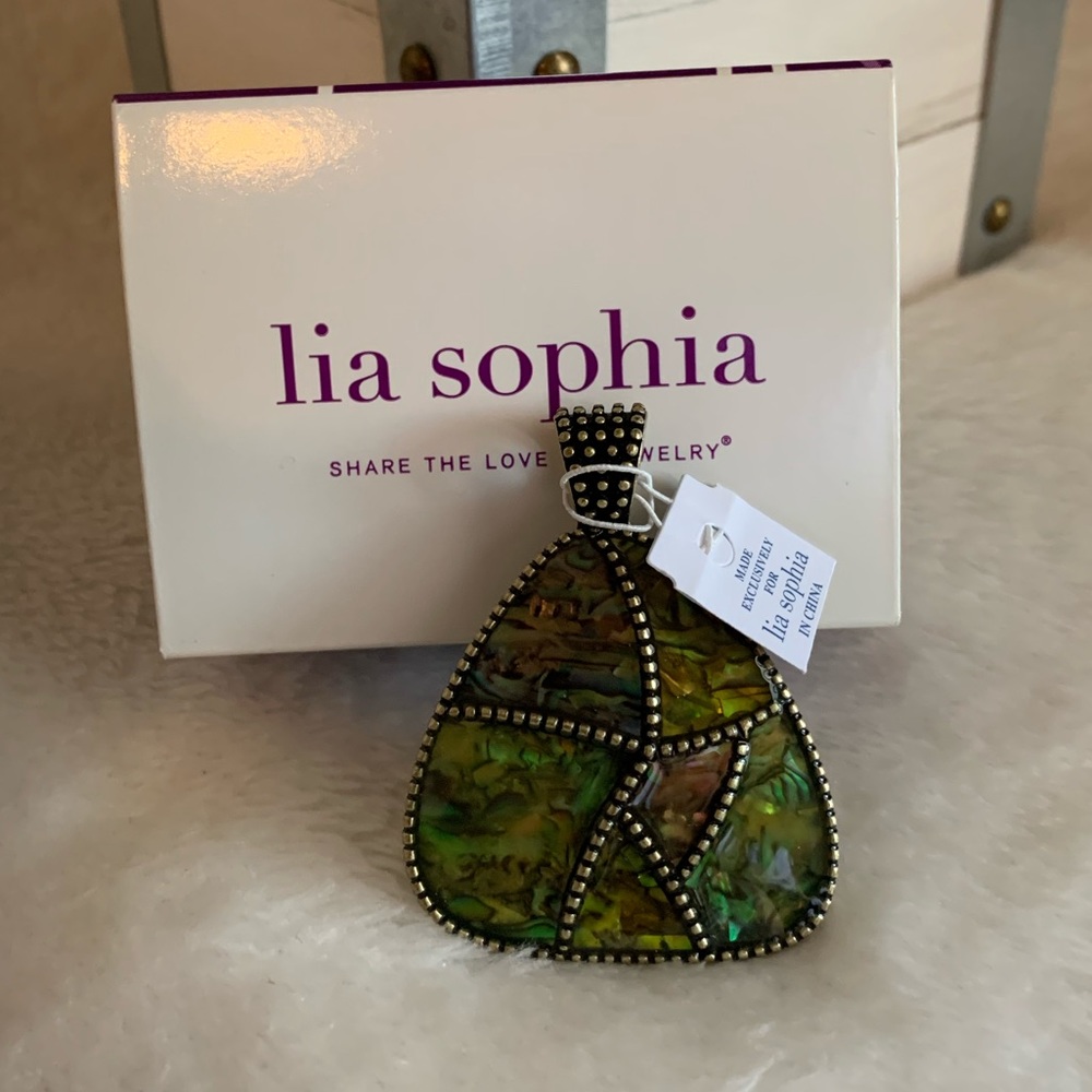 Lia Sophia pendant
